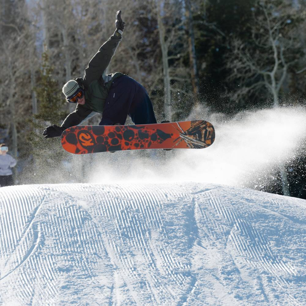 K2 Embassy Snowboard 2026 | Corbetts Ski + Snowboard